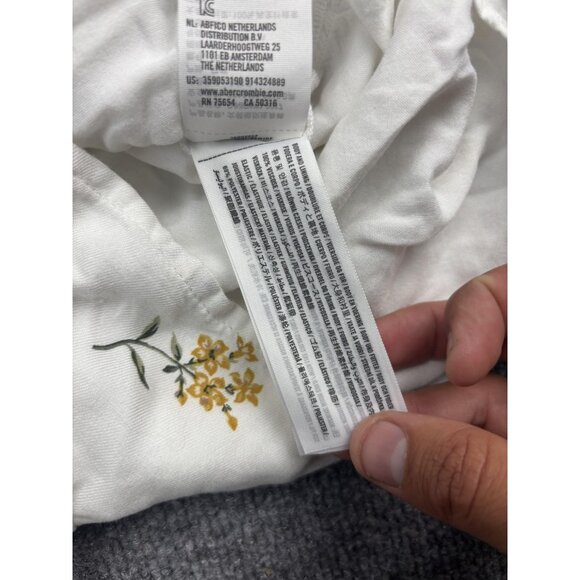 Abercrombie & Fitch Romper Womens XS White Floral Button Front Smocked Pockets - Picture 6 of 7